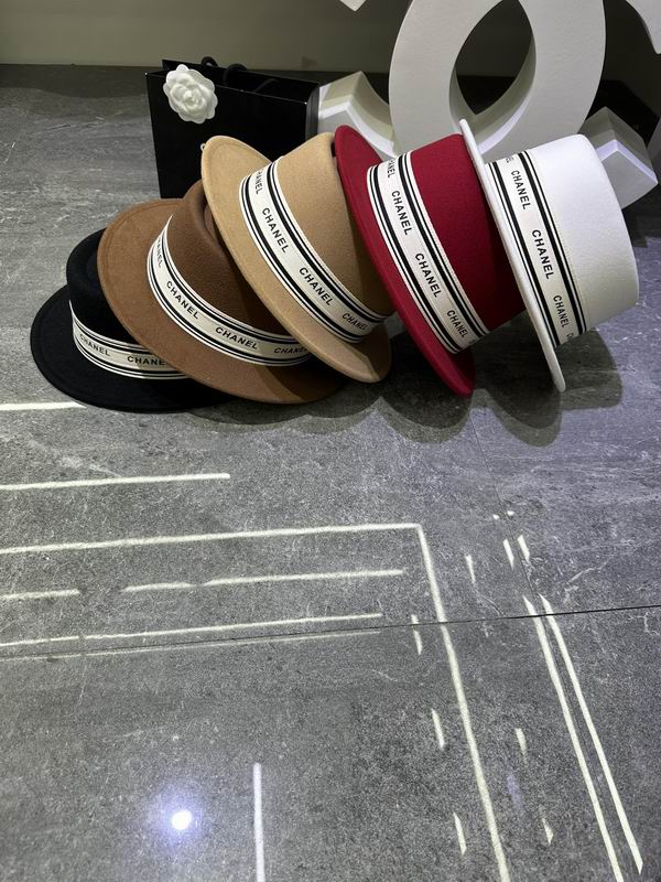 Chanel top hat dx217